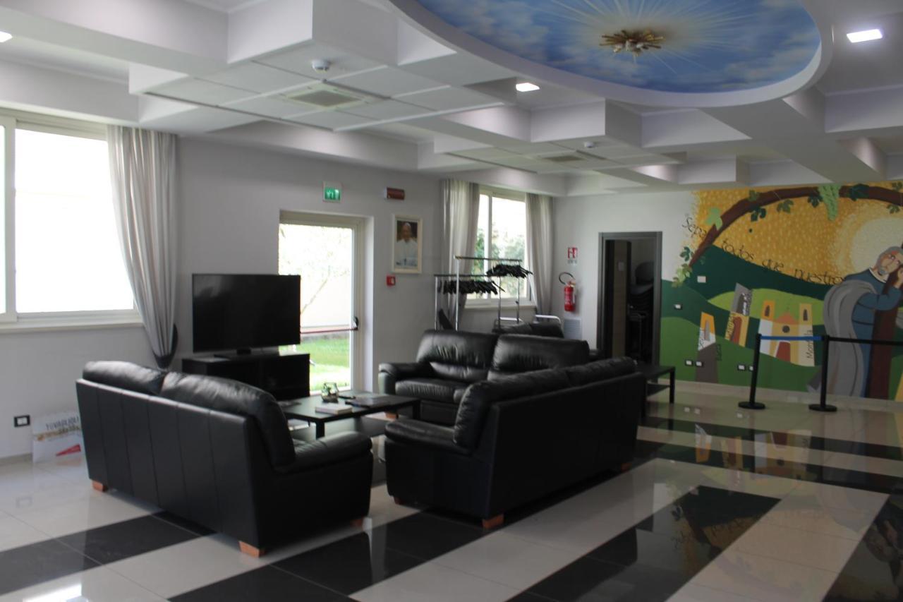 Casa Per Ferie San Juan De Avila Roma Eksteriør bilde